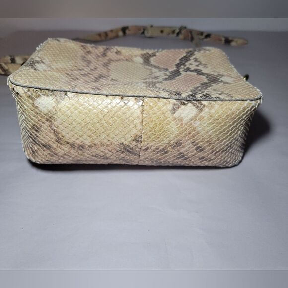 NWOT Madewell The Transport Camera Bag: Snake Embossed Edition - Picture 6 of 7